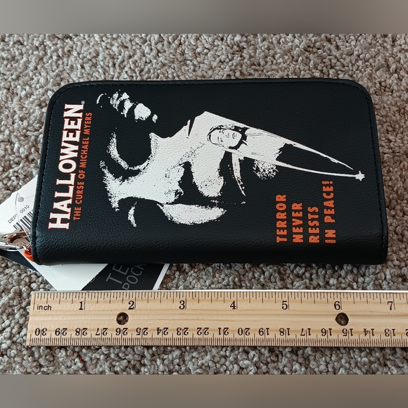 New Michael Myers Bioworld Mini Backpack And Matching Wallet, Halloween - Picture 11 of 15